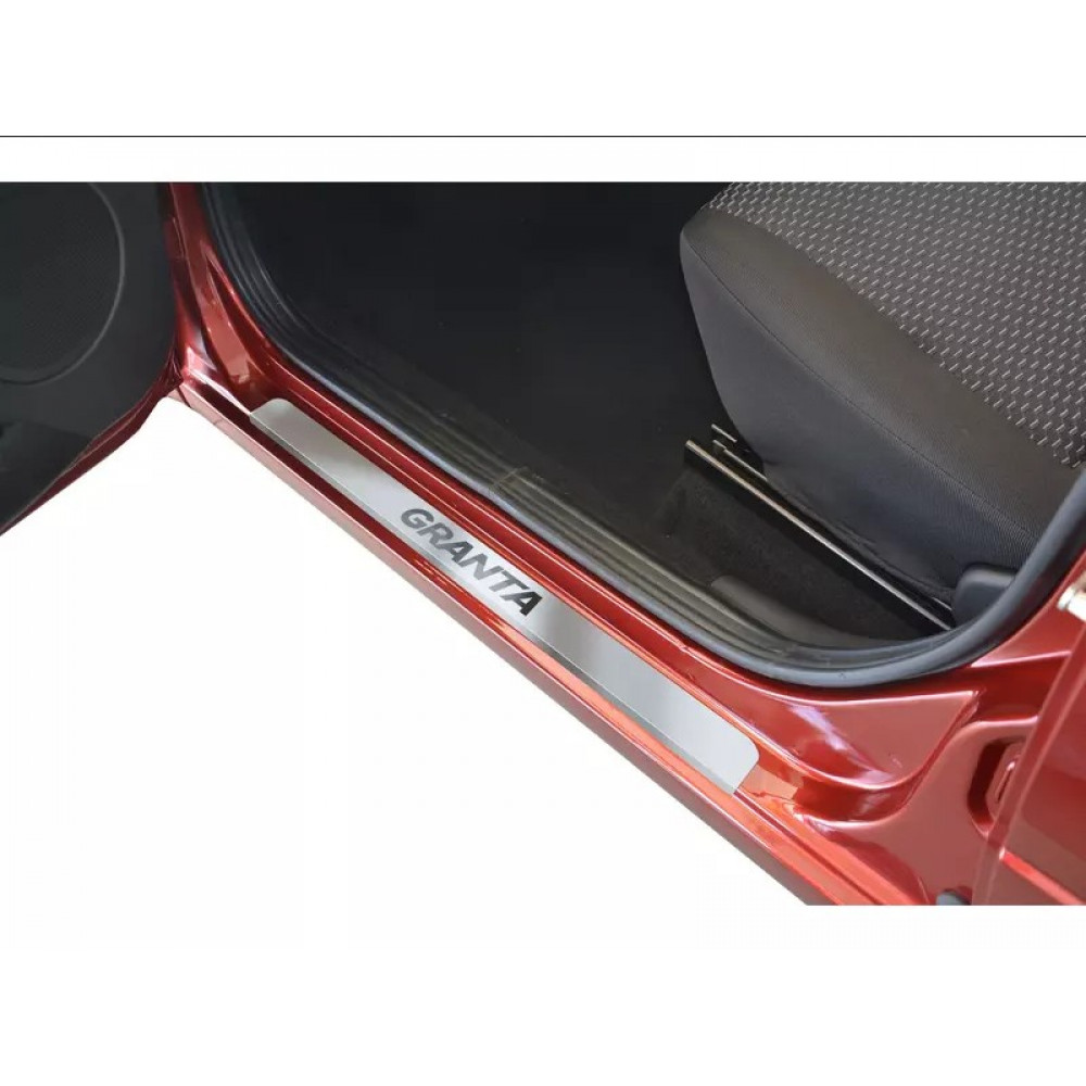 Накладки на внутренние пороги (НПС) с названием модели на Лада Гранта, Гранта FL